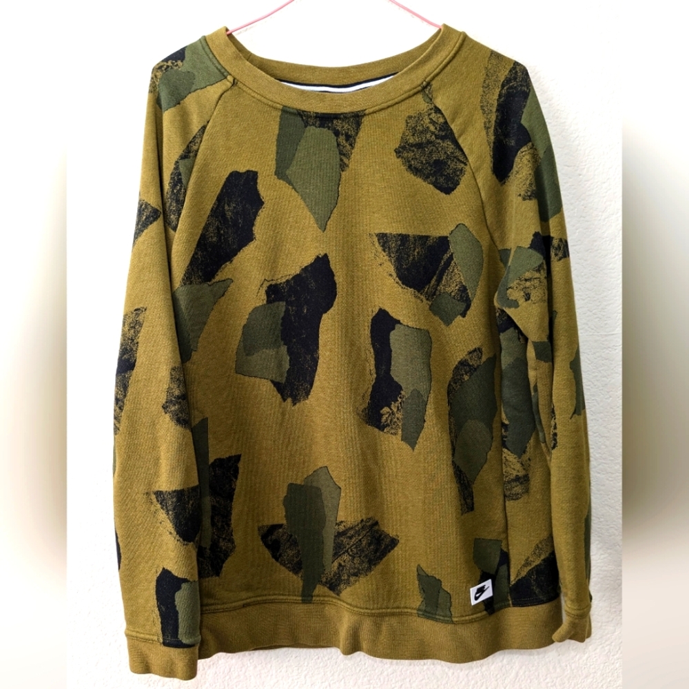 Vintage Nike Red Tag Mens Crewneck Pullover Sweatshirt Green Camo Size Small